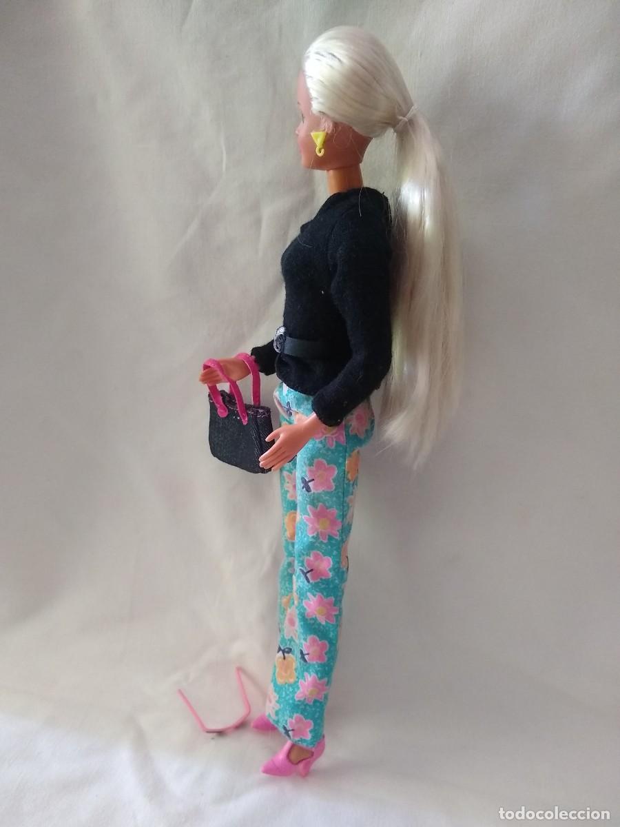 Barbie y Ken: Mu&ntilde;eca Sindy de Hasbro - Foto 4