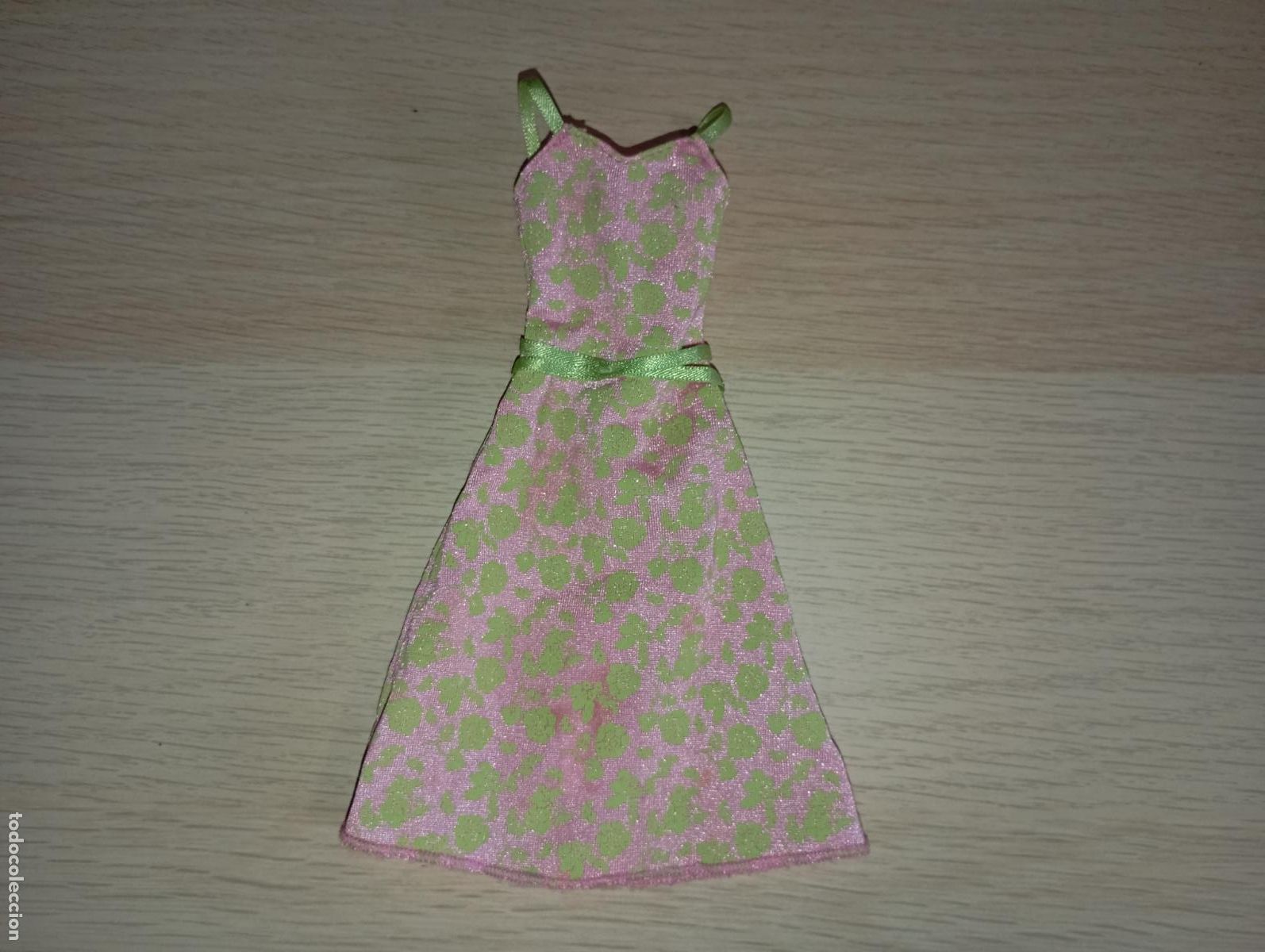 Barbie y Ken: Vestido de mu&ntilde;eca Barbie - Foto 1