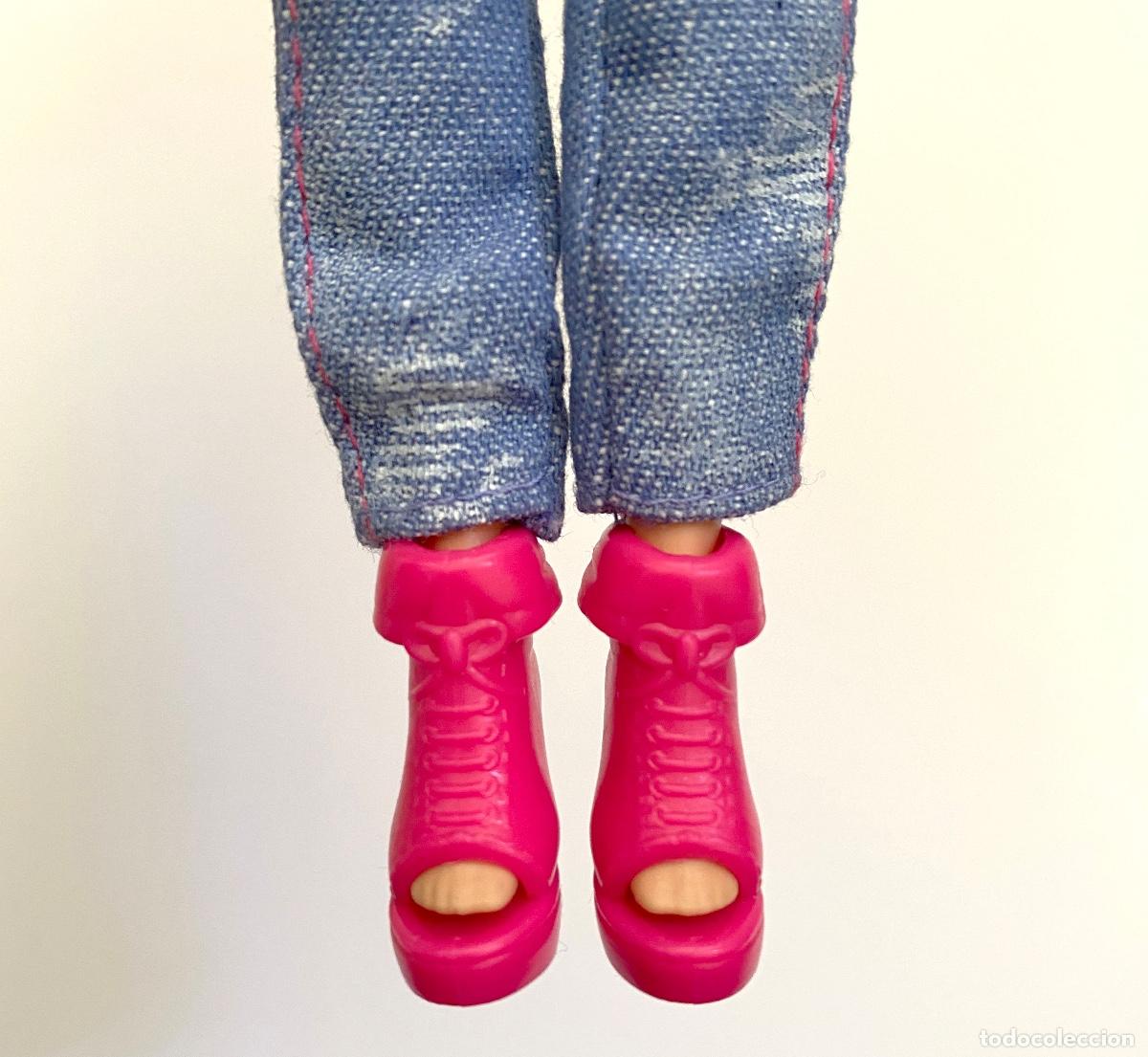 Barbie y Ken: Botines rosas barbie. - Foto 2