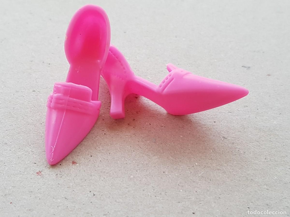 Barbie y Ken: Zapatos barbie princesa - Foto 1