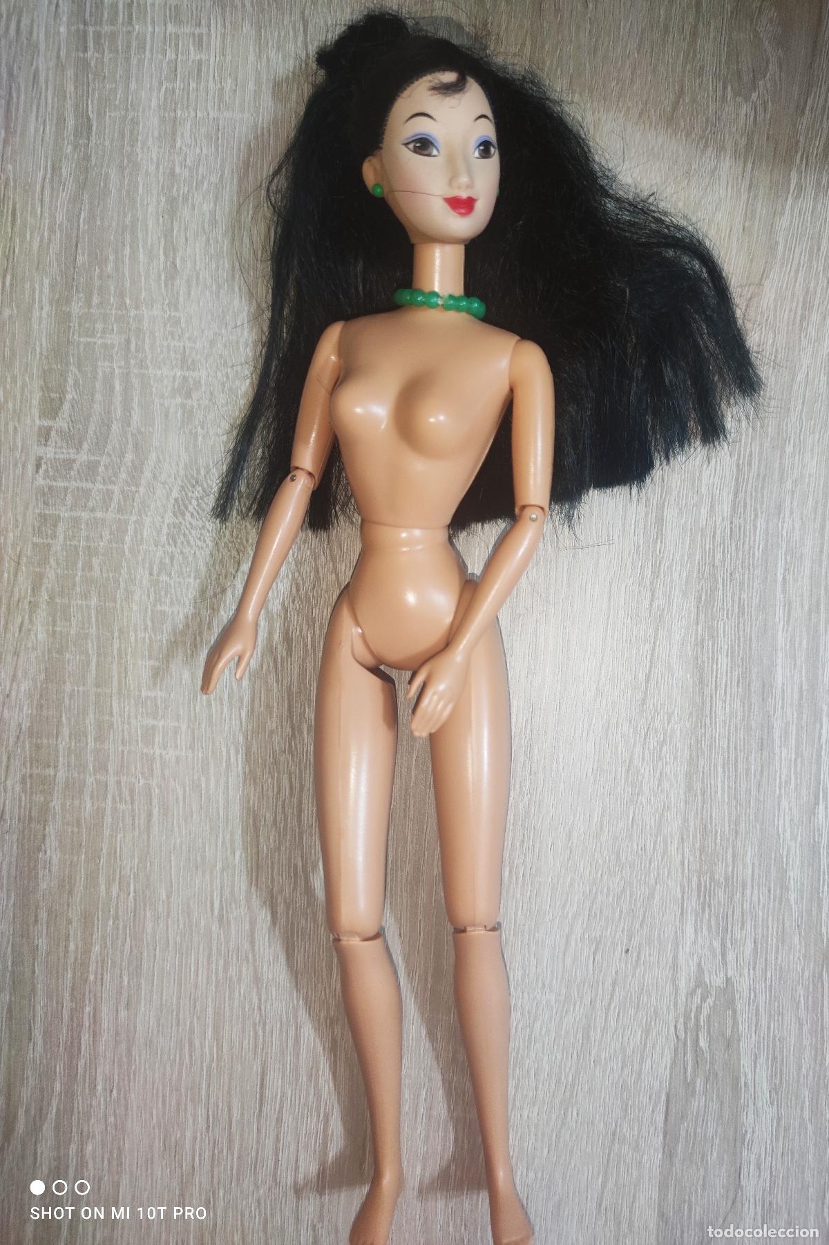 Barbie y Ken: Mu&ntilde;eca Barbie Mulan con collar - Foto 2