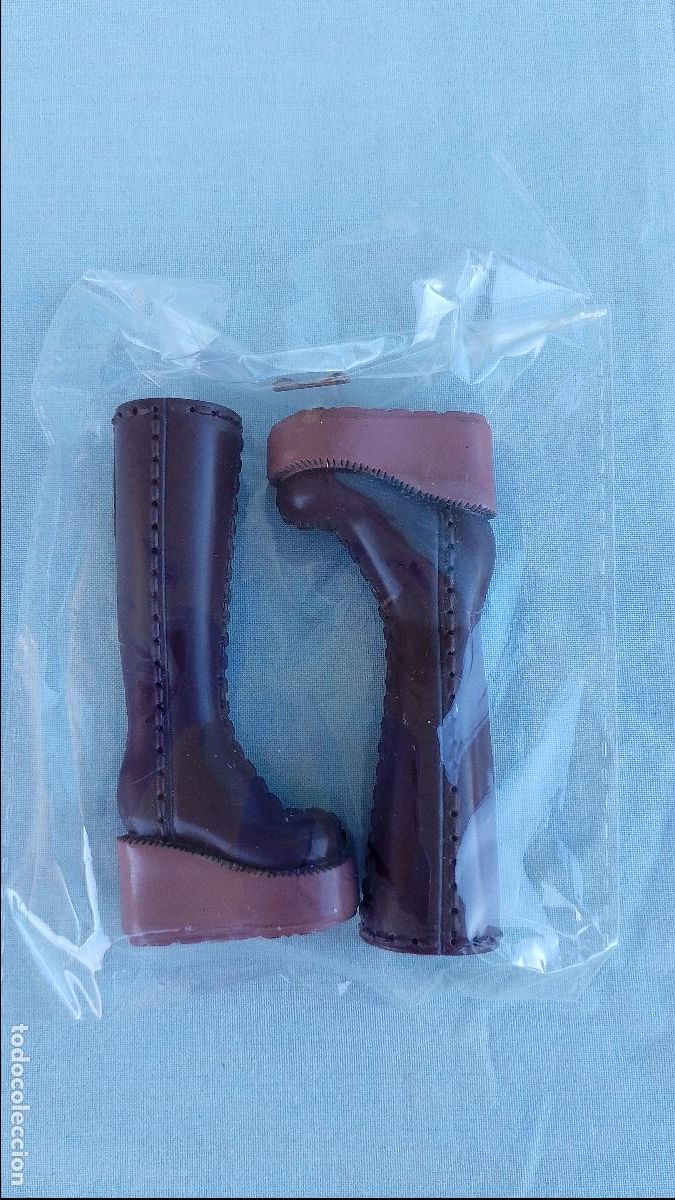 Barbie et Ken: Botas marrones originales de muñecas Barbie My Scene de Mattel