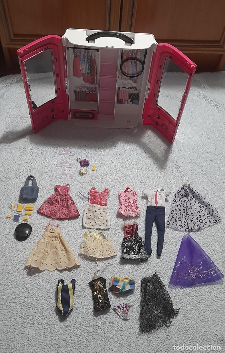 Barbie y Ken: ARMARIO DE LA BARBIE CON VESTIDOS Y COMPLEMENTOS - Foto 1