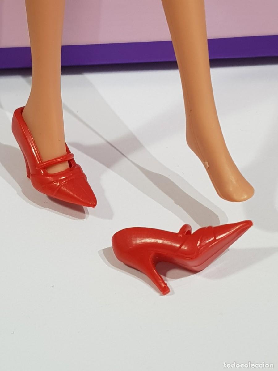 Barbie y Ken: Zapatos validos barbie - Foto 1