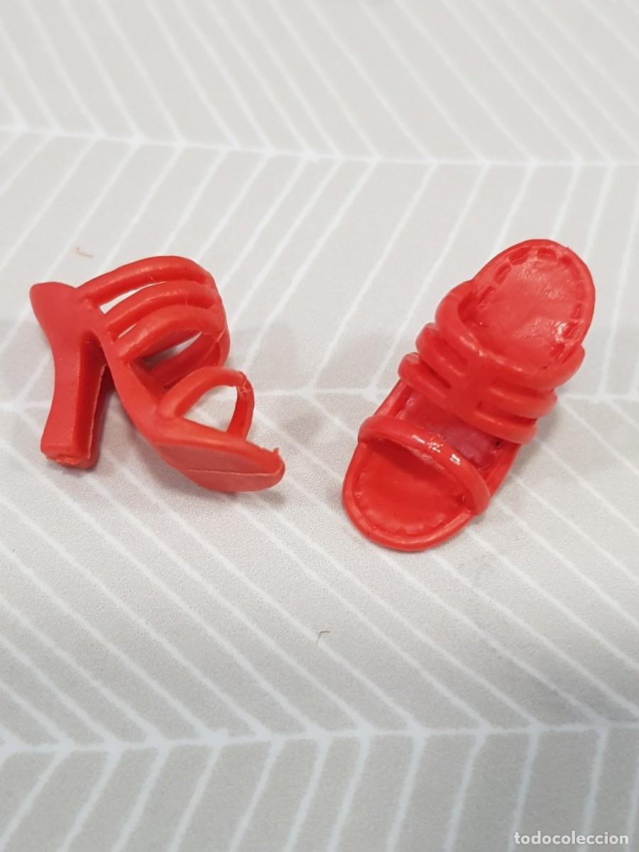 Barbie y Ken: Zapatos validos barbie - Foto 2