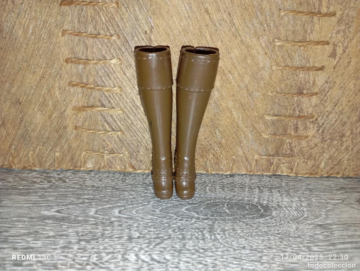 Barbie y Ken: Zapatos botas de mu&ntilde;eca Barbie - Foto 2