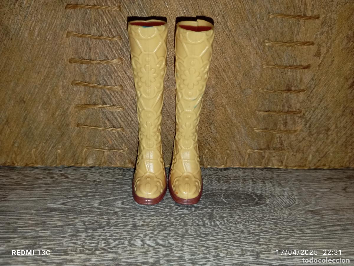 Barbie y Ken: Zapatos botas de mu&ntilde;eca Barbie - Foto 2