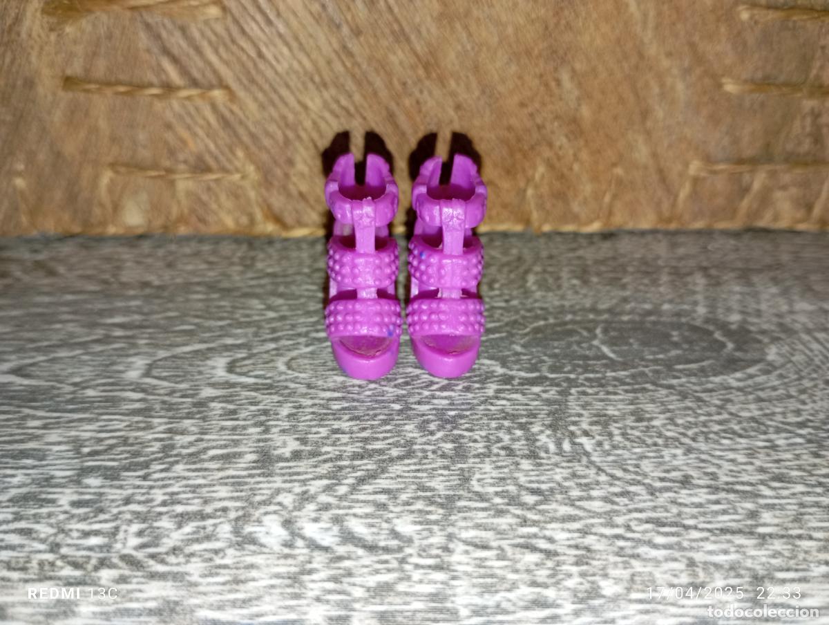 Barbie y Ken: Zapatos botas de mu&ntilde;eca Barbie - Foto 2