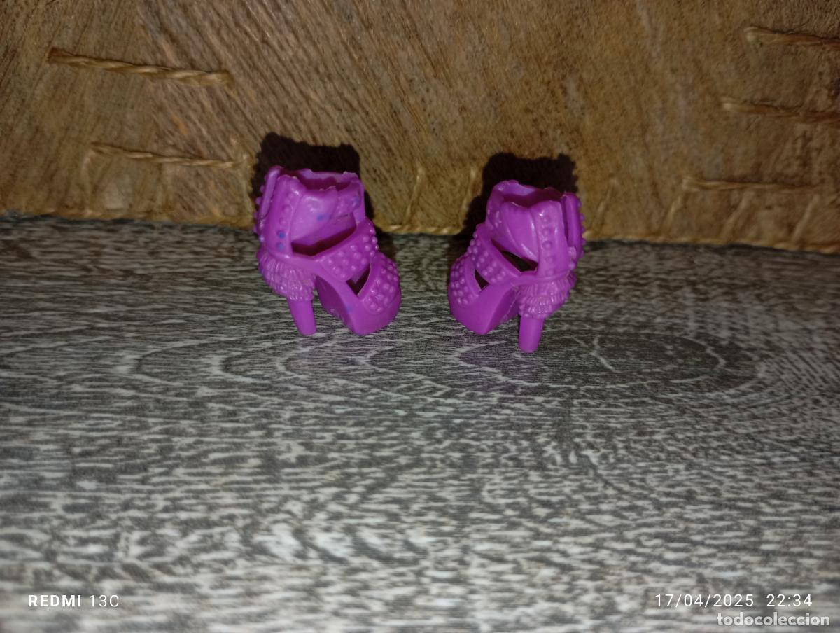 Barbie y Ken: Zapatos botas de mu&ntilde;eca Barbie - Foto 3