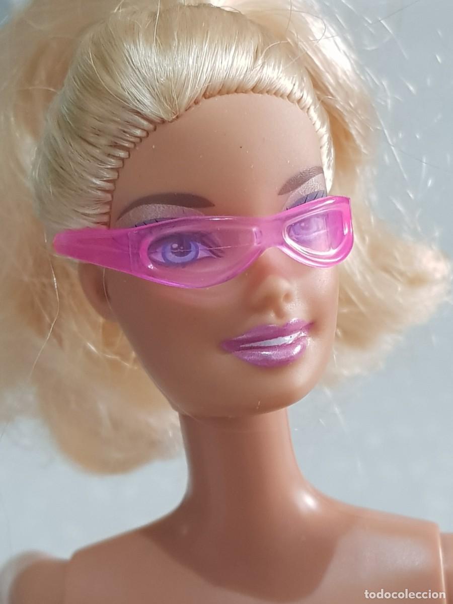 Barbie y Ken: Gafas rosas para barbie - Foto 1