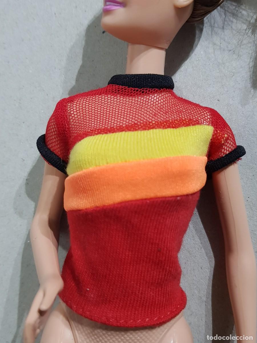 Barbie y Ken: Camiseta roja con transparencias - Foto 1