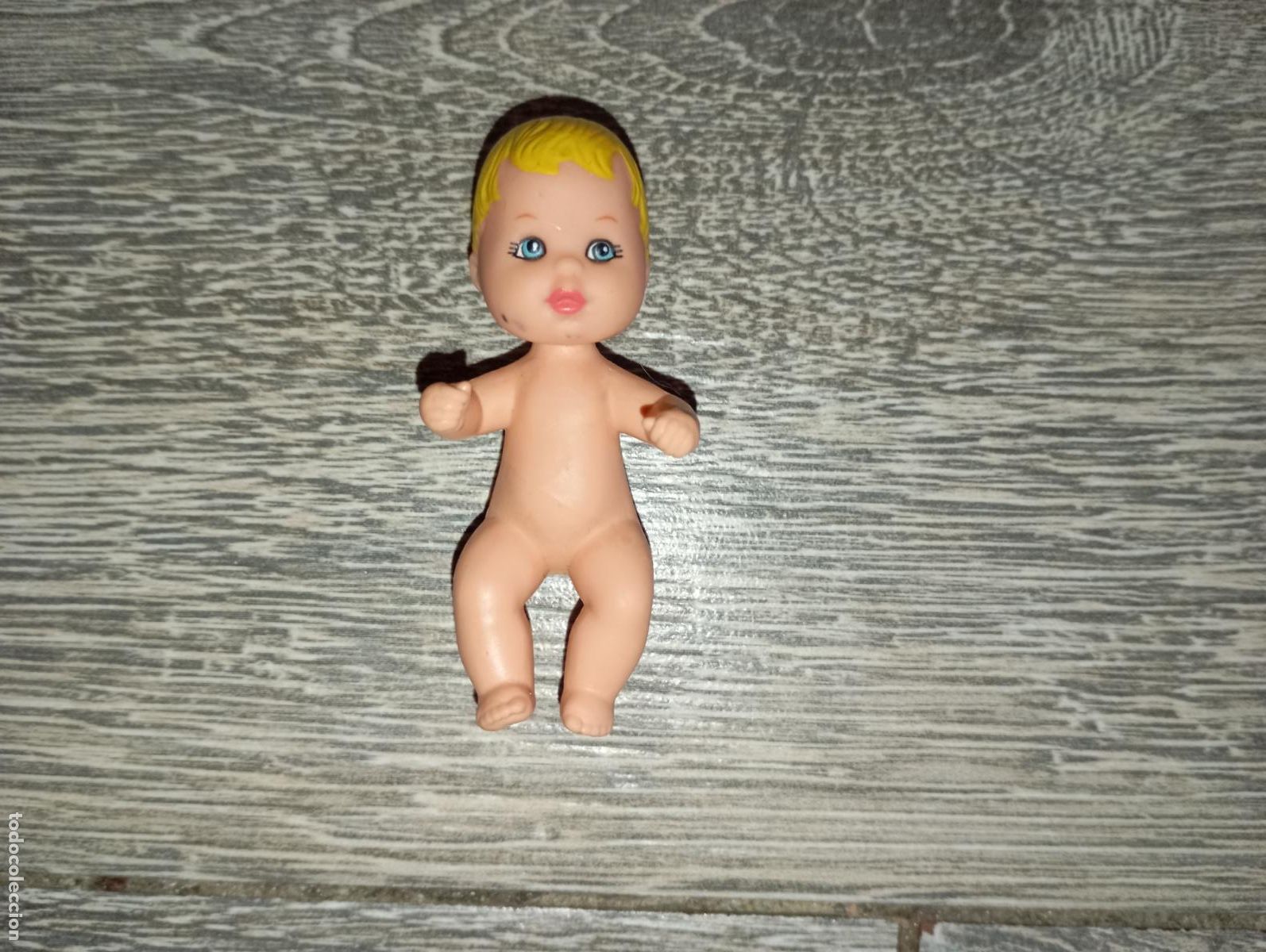 Barbie y Ken: Mu&ntilde;eco bebe de Barbie - Foto 1
