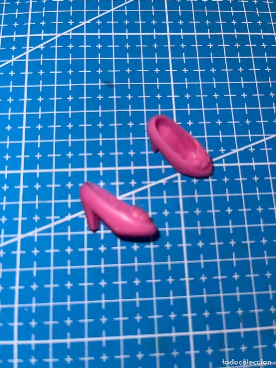 Barbie y Ken: Tacones rosas Barbie - Foto 1