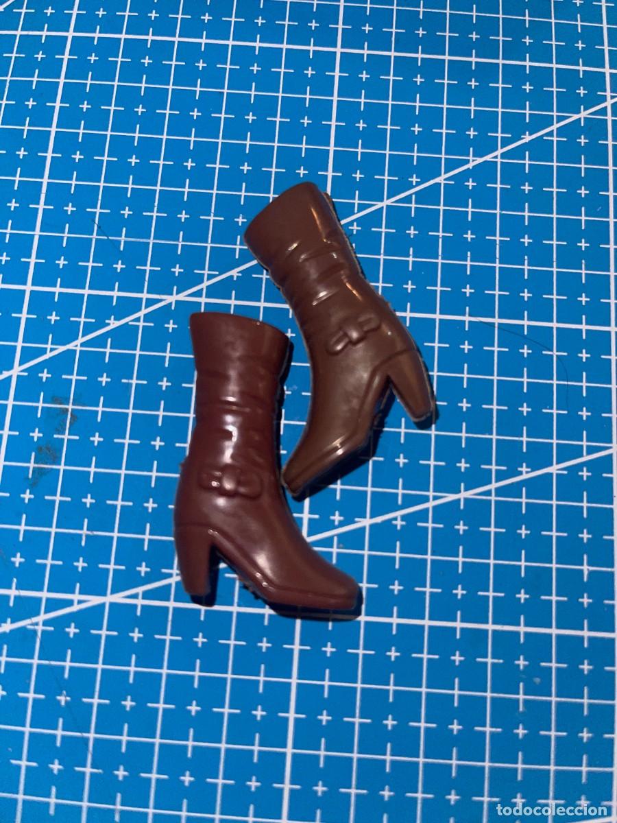 Barbie y Ken: Botas marrones Barbie - Foto 1