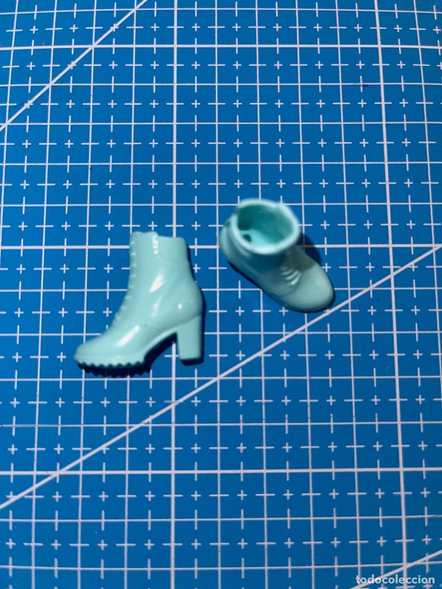 Barbie y Ken: Botines azules Barbie - Foto 1