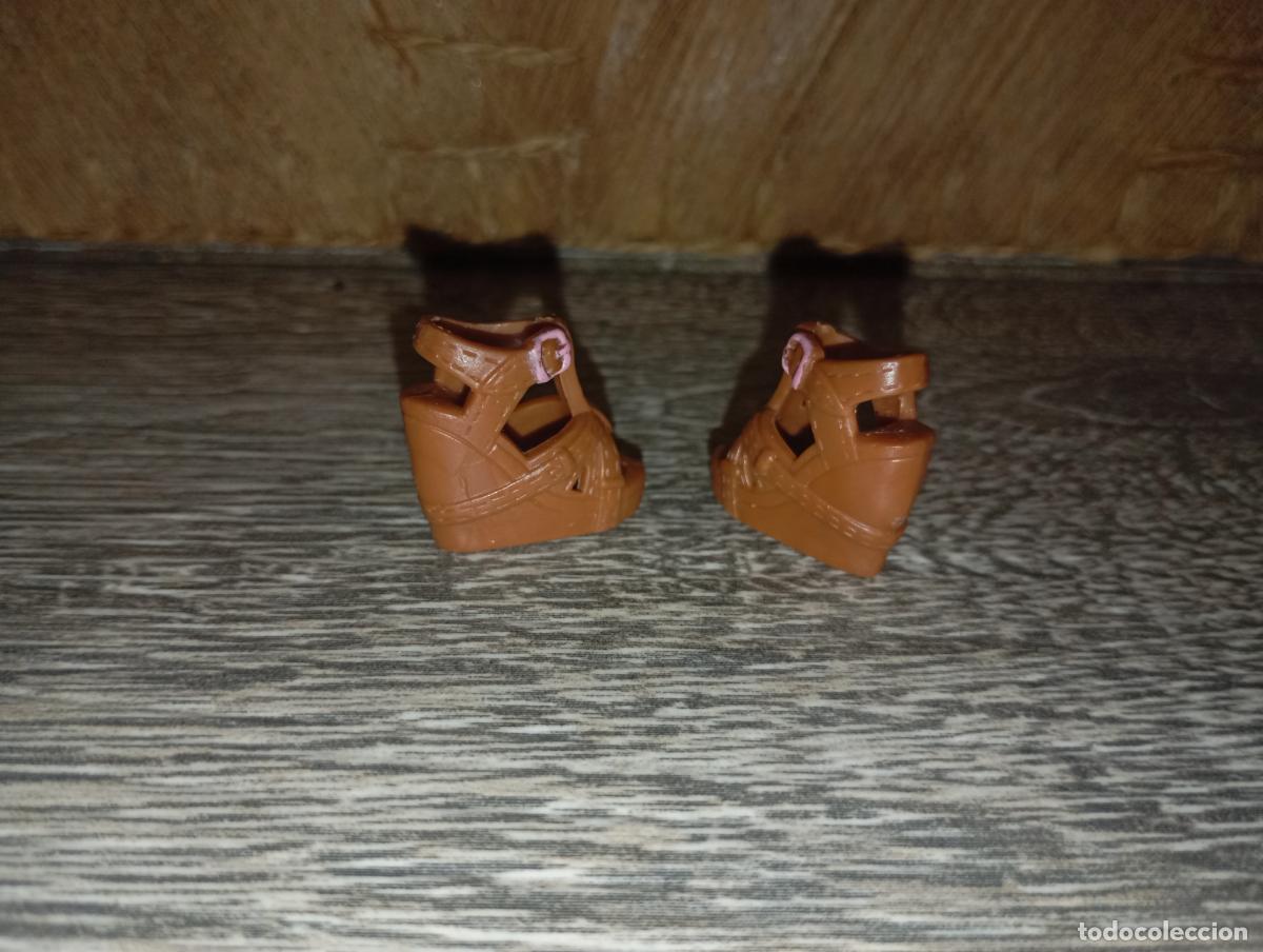 Barbie y Ken: Zapatos de mu&ntilde;eca Barbie - Foto 3