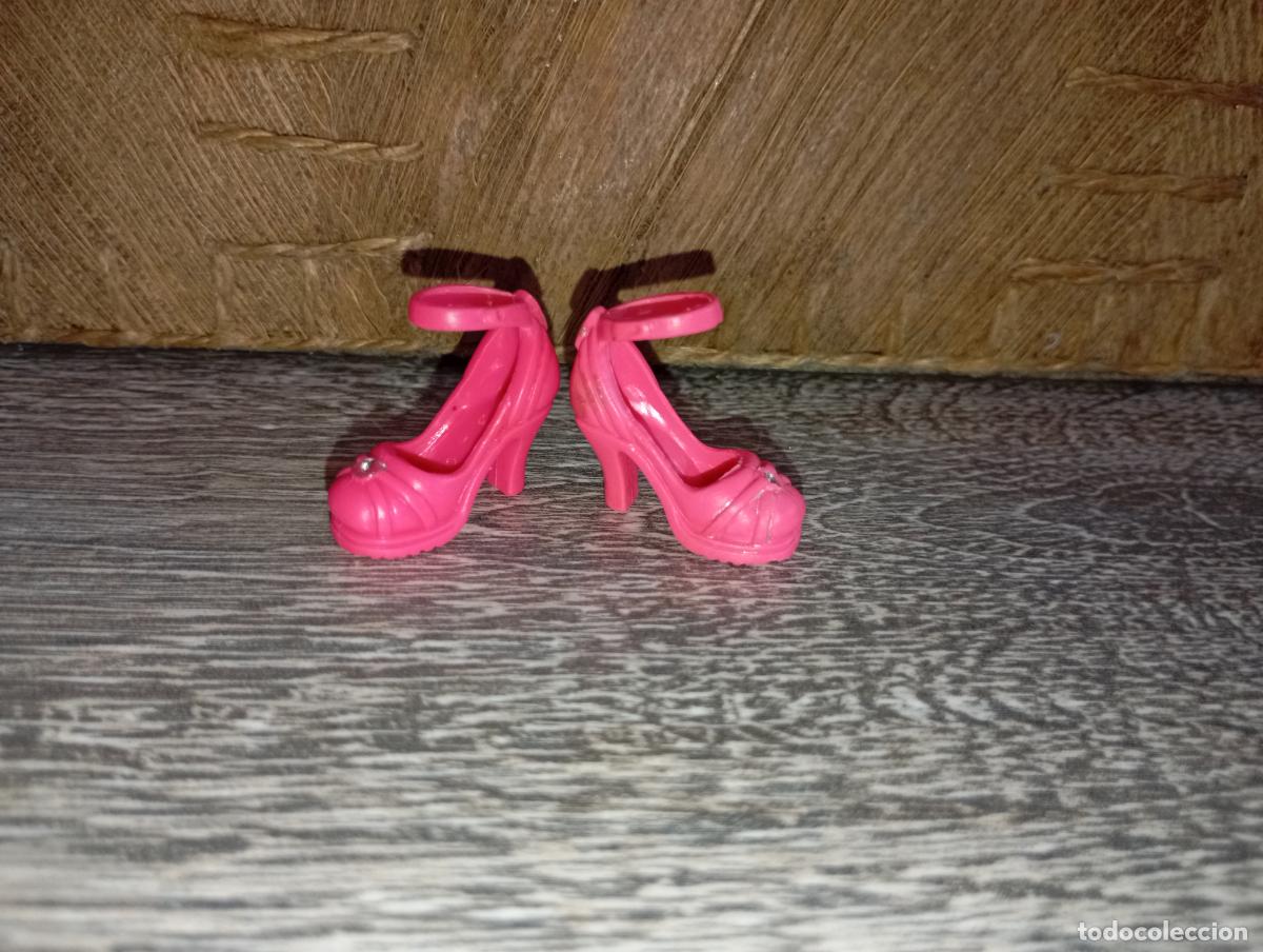 Barbie y Ken: Zapatos de mu&ntilde;eca Barbie - Foto 1