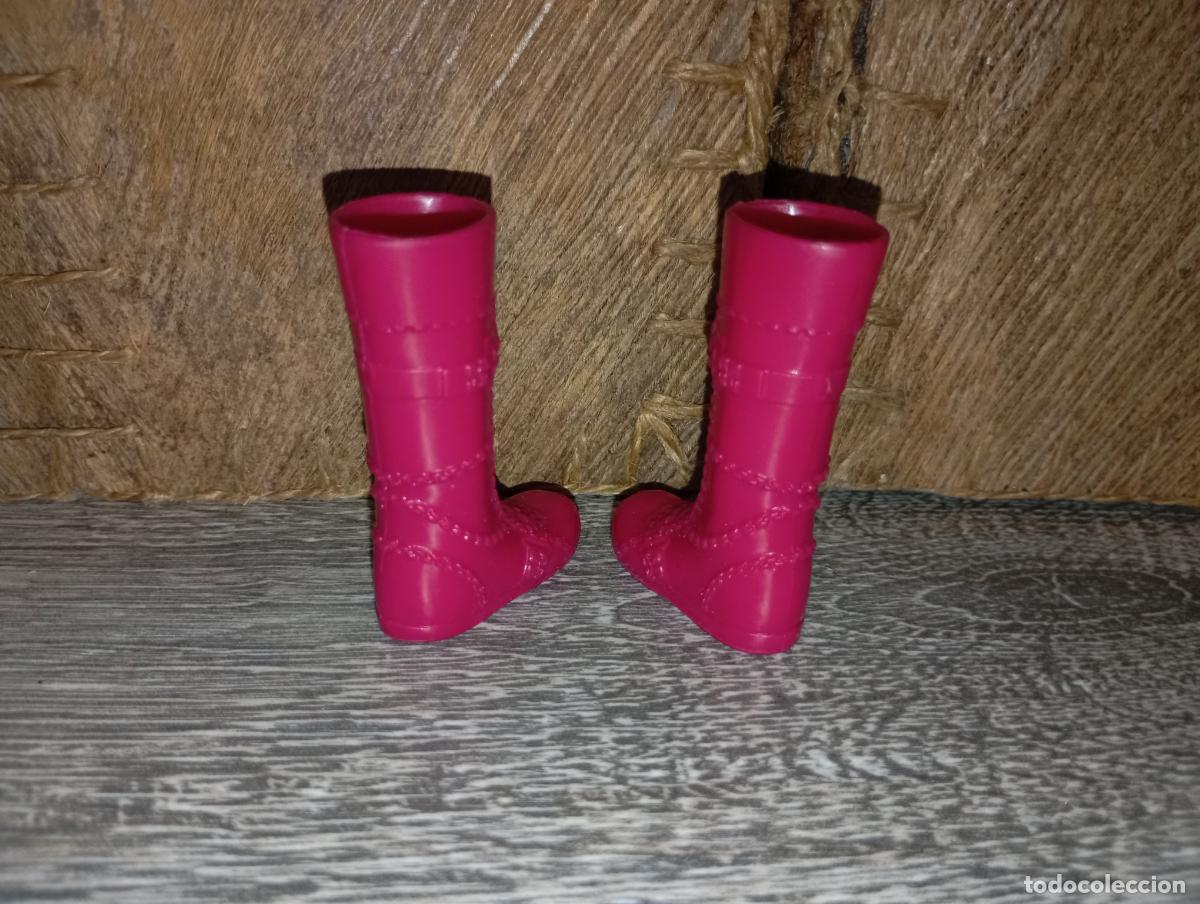 Barbie y Ken: Zapatos botas de mu&ntilde;eca Barbie - Foto 3