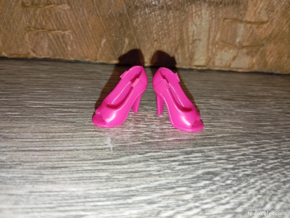 Barbie y Ken: Zapatos de mu&ntilde;eca Barbie - Foto 1