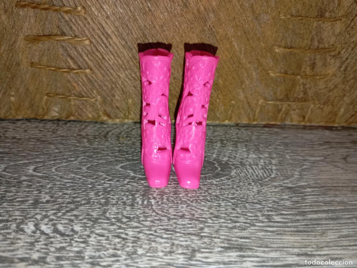Barbie y Ken: Zapatos botas de mu&ntilde;eca Barbie - Foto 2