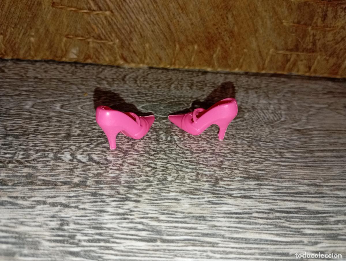 Barbie y Ken: Zapatos botas de mu&ntilde;eca Barbie - Foto 3