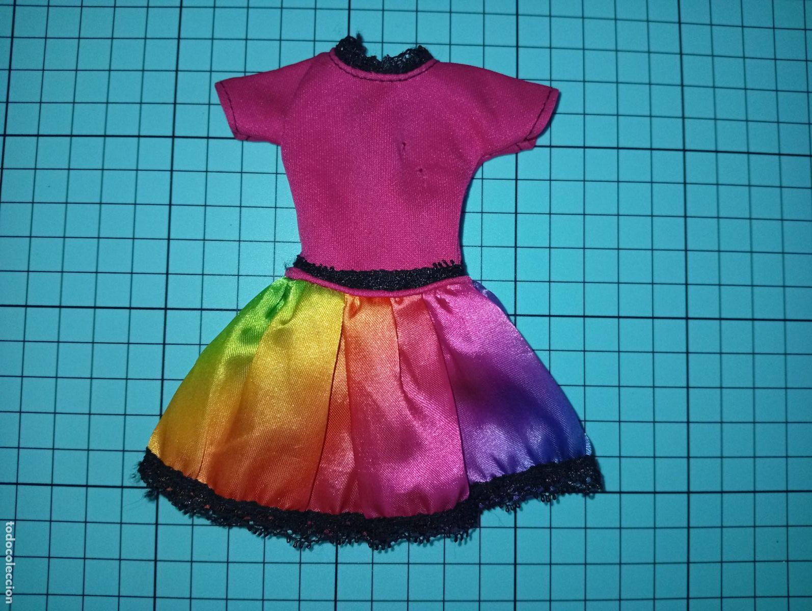 Barbie y Ken: Vestido de mu&ntilde;eca Barbie - Foto 1