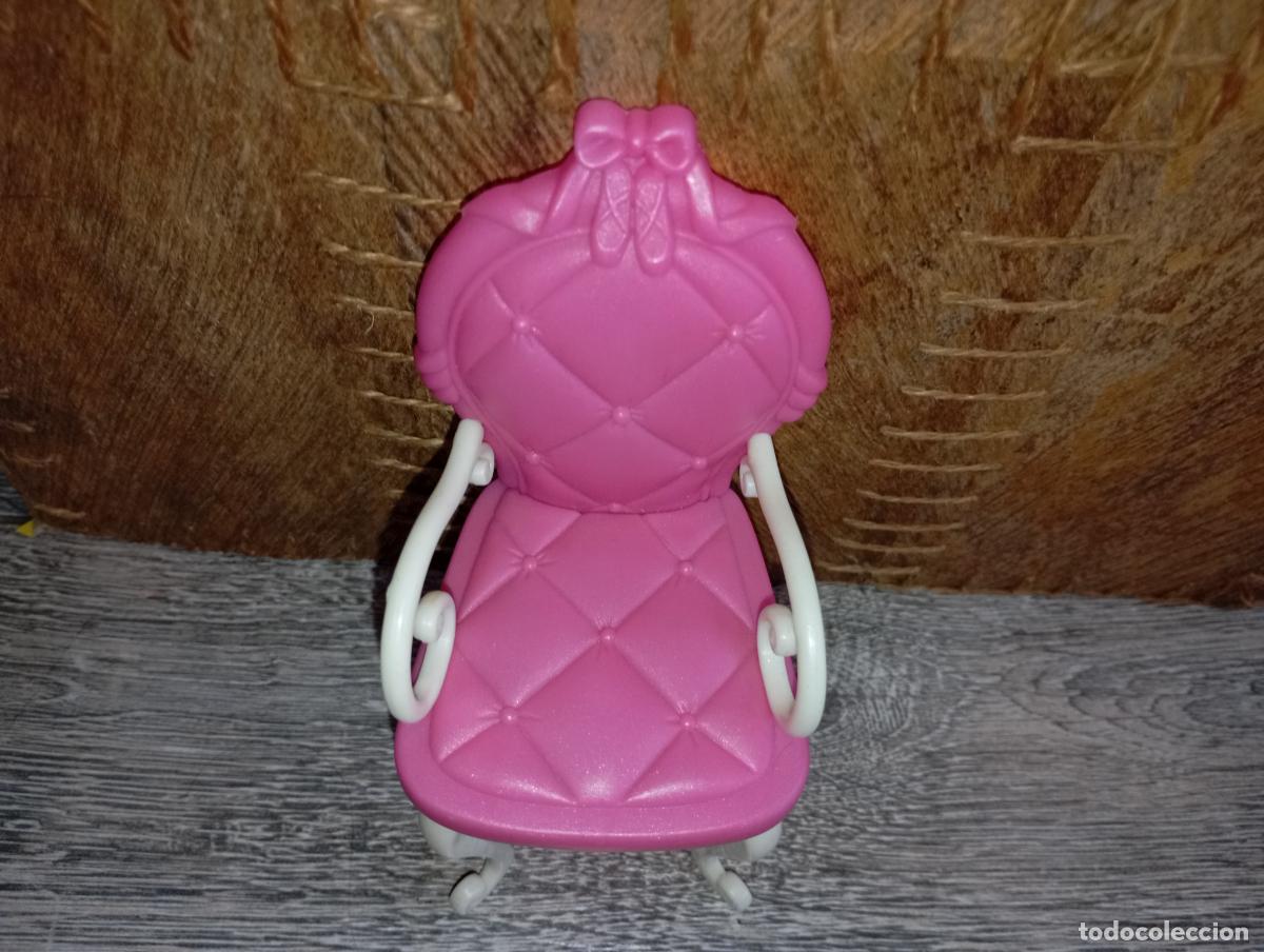 Barbie y Ken: Silla de mu&ntilde;eca Barbie - Foto 2