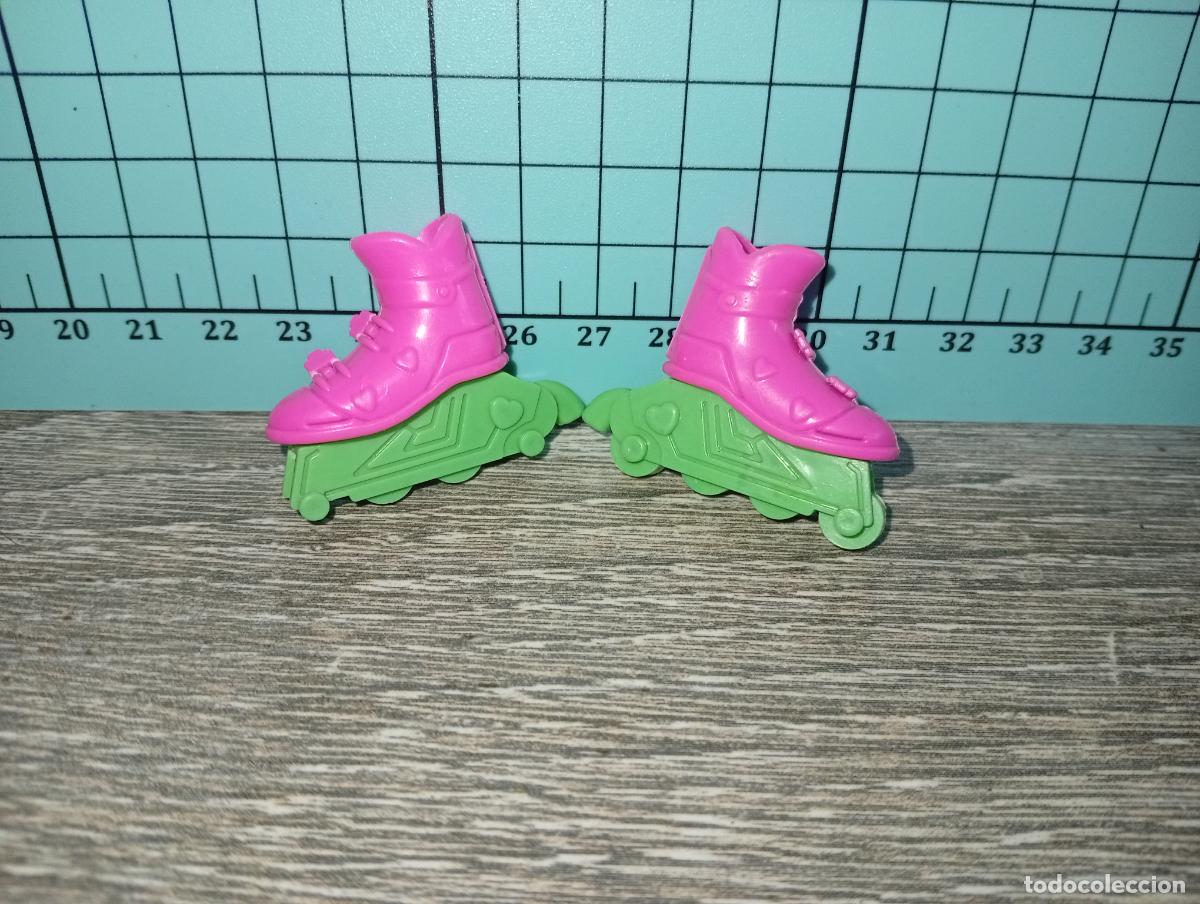 Barbie y Ken: Patines de mu&ntilde;eca Barbie - Foto 1