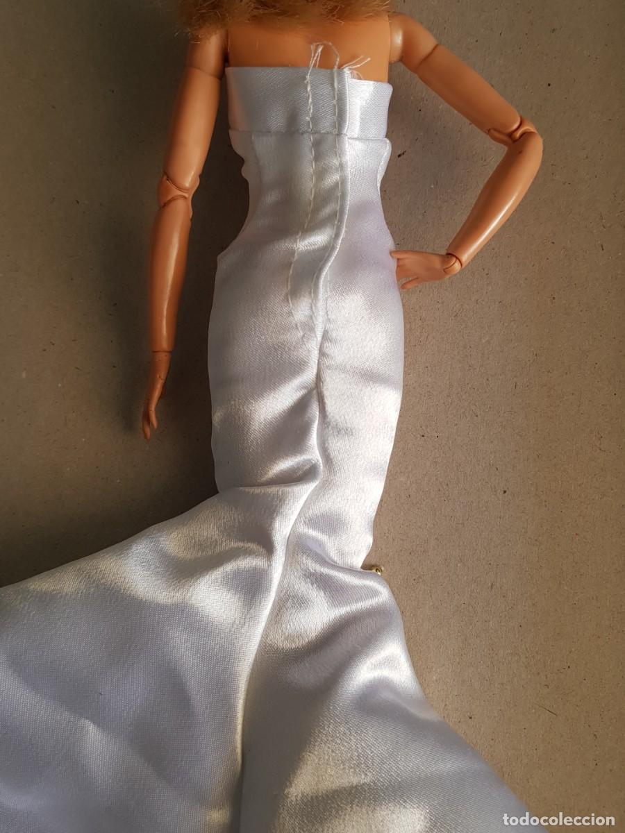 Barbie y Ken: Vestido blanco v&aacute;lido barbie - Foto 2