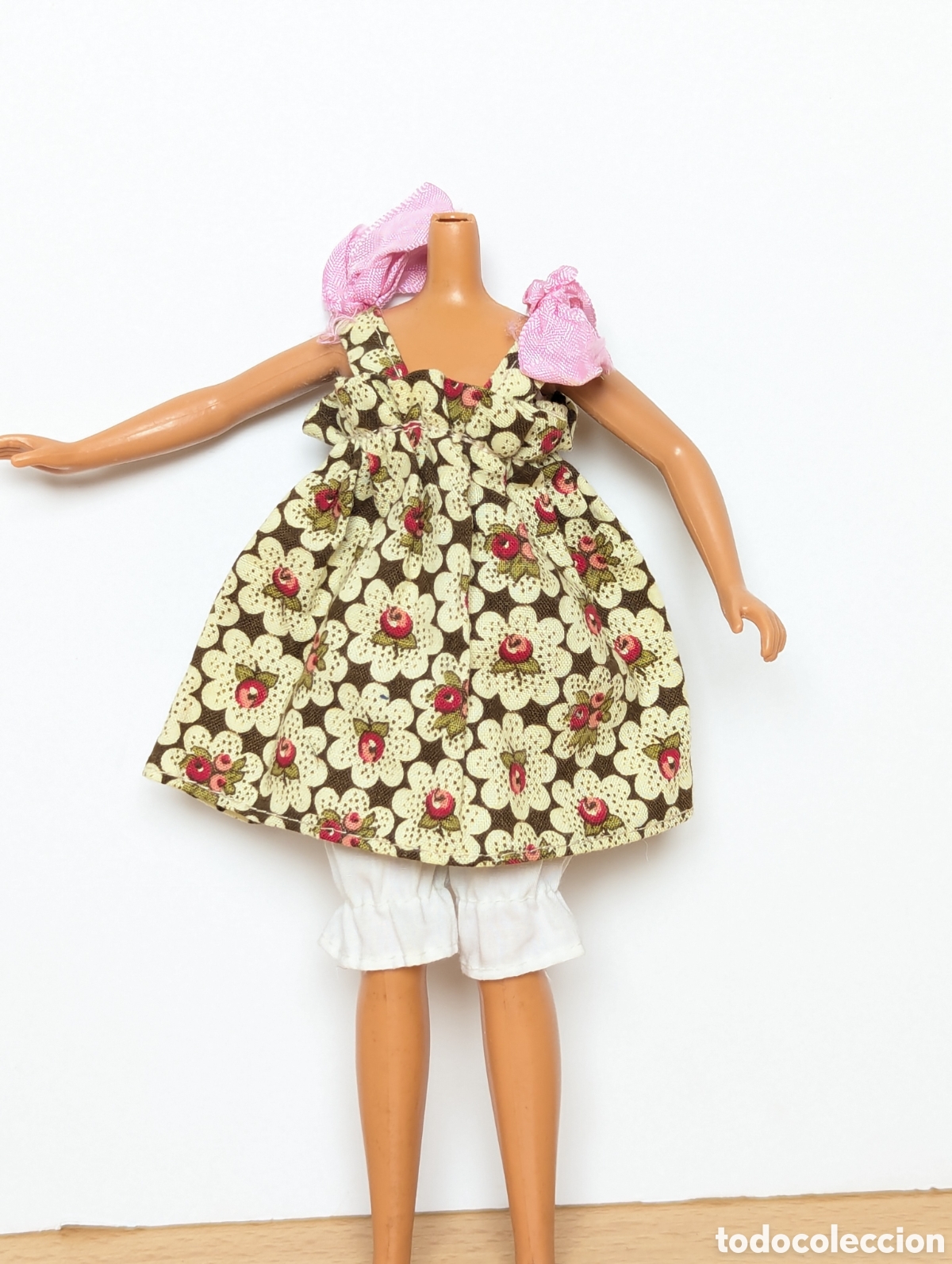 Barbie y Ken: Ropa mu&ntilde;eca tama&ntilde;o skipper - Foto 1