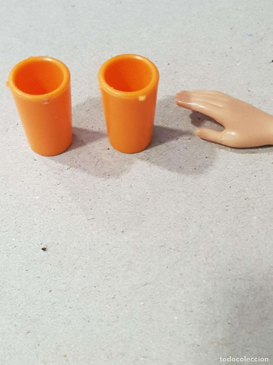 Barbie y Ken: Vasos para barbie cocina - Foto 1