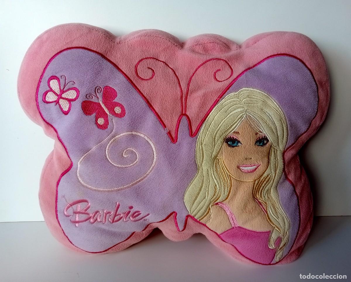 Barbie y Ken: COJIN DE LA MU&Ntilde;ECA BARBIE - Foto 1