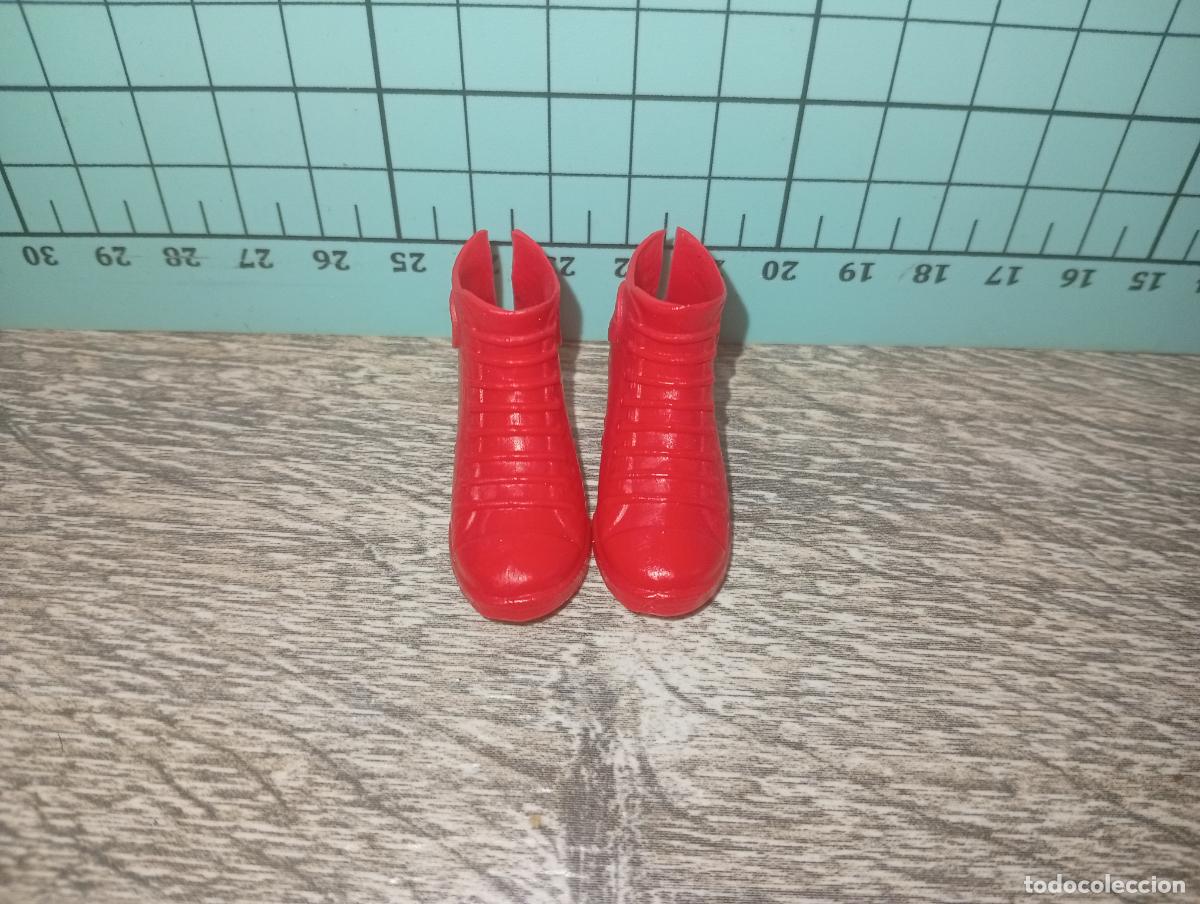 Barbie y Ken: Zapatos botas de mu&ntilde;eco Ken - Foto 2