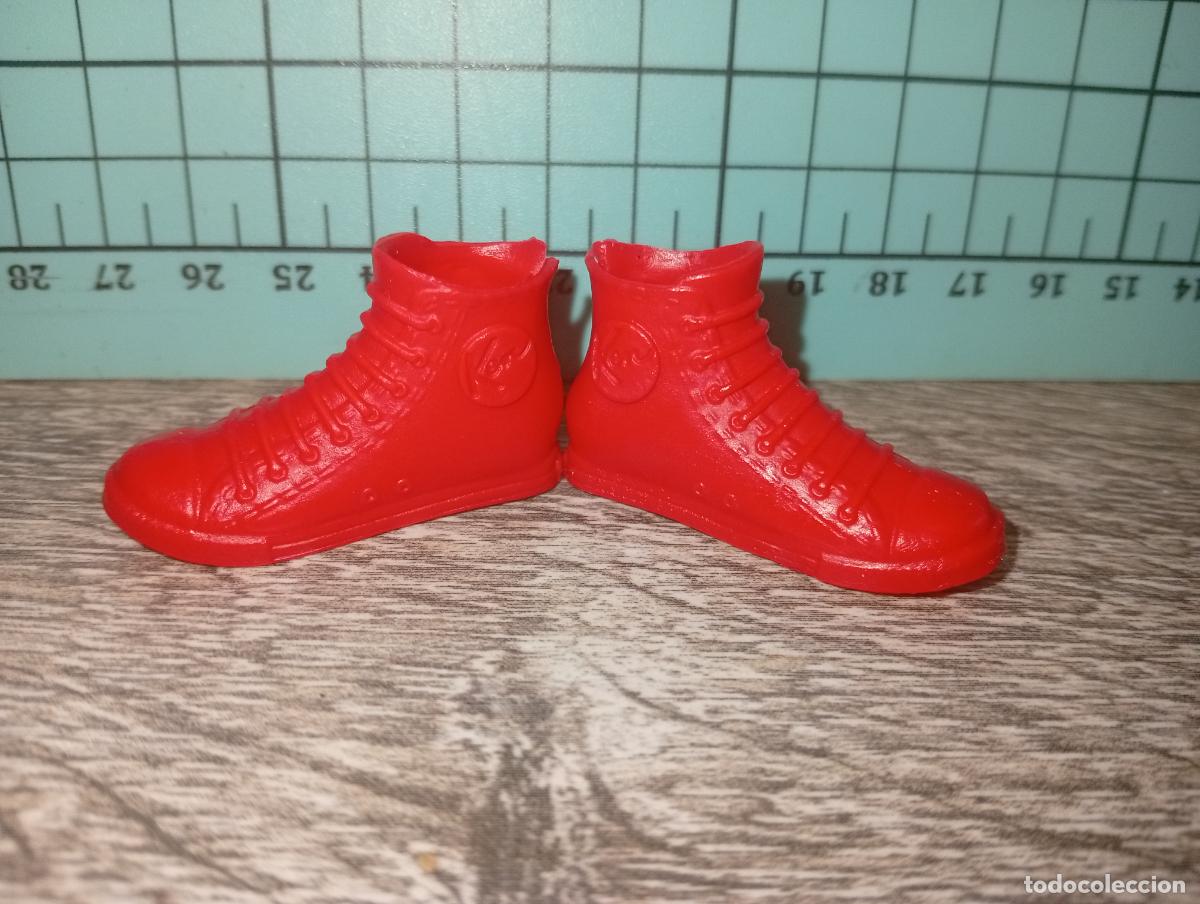 Barbie y Ken: Zapatos botas de mu&ntilde;eco Ken - Foto 3