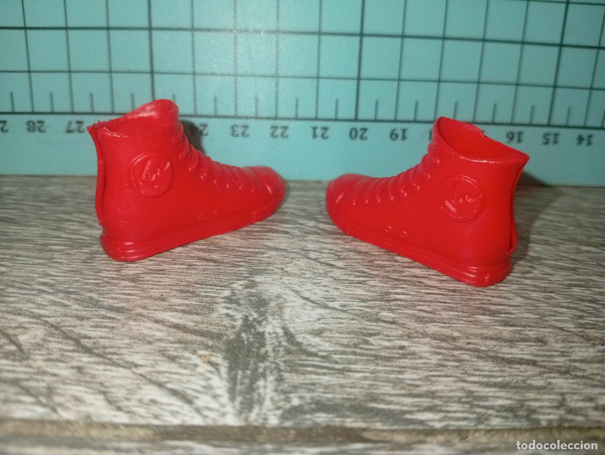 Barbie y Ken: Zapatos botas de mu&ntilde;eco Ken - Foto 1