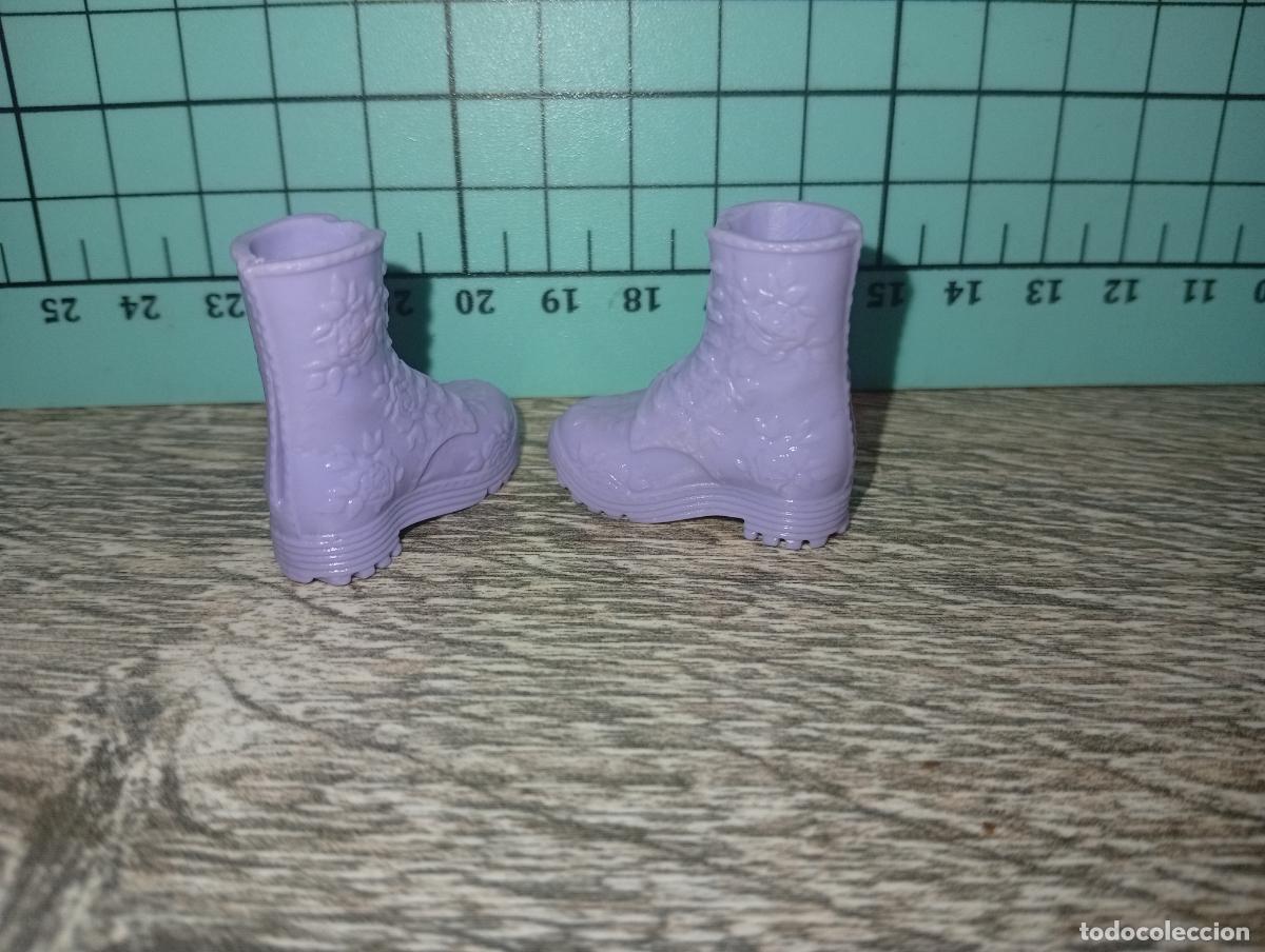 Barbie y Ken: Zapatos botas de mu&ntilde;eca Barbie - Foto 3