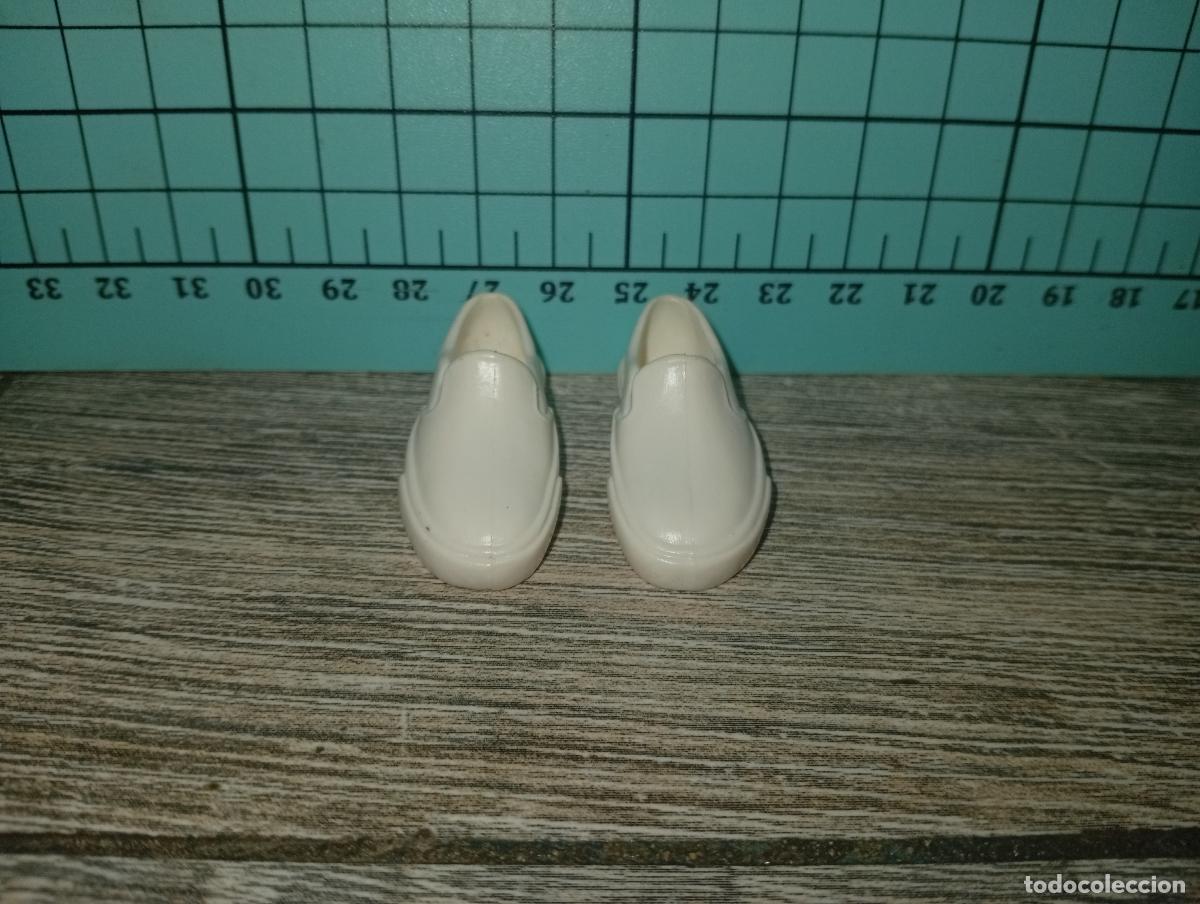 Barbie y Ken: Zapatos de mu&ntilde;eco Ken - Foto 3