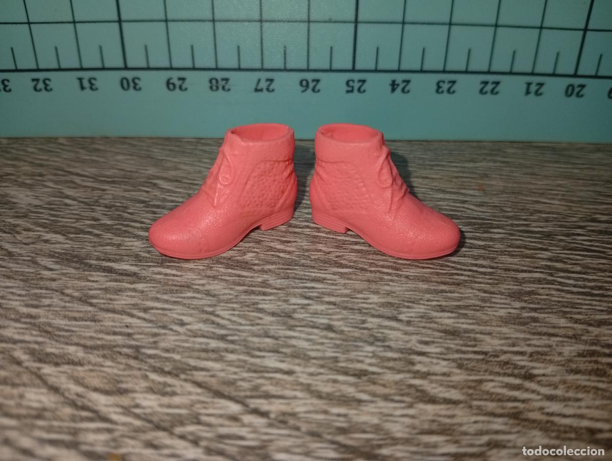 Barbie y Ken: Zapatos de mu&ntilde;eca Barbie - Foto 1