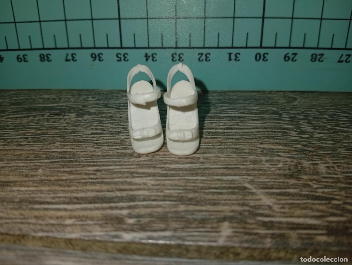 Barbie y Ken: Zapatos de mu&ntilde;eca Barbie - Foto 3