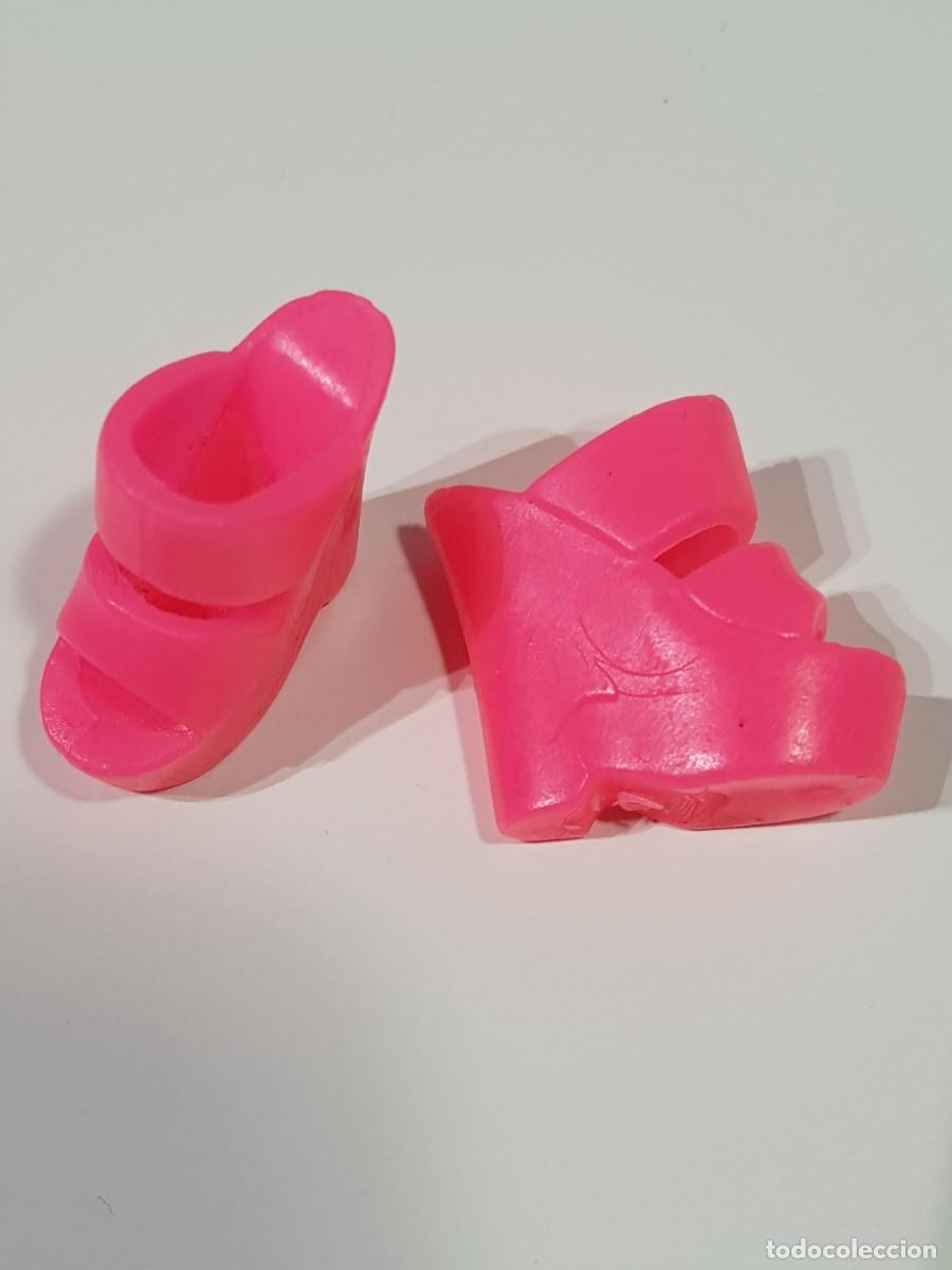 Barbie y Ken: Zapatos validos barbie - Foto 1
