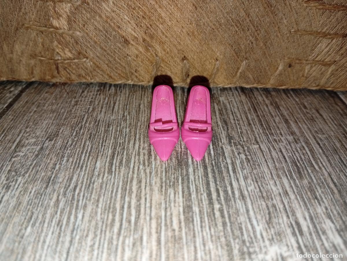 Barbie y Ken: Zapatos de mu&ntilde;eca Barbie - Foto 1