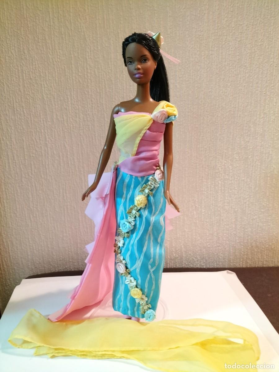 Barbie y Ken: Barbie con traje de Samoa de RBA - Foto 2