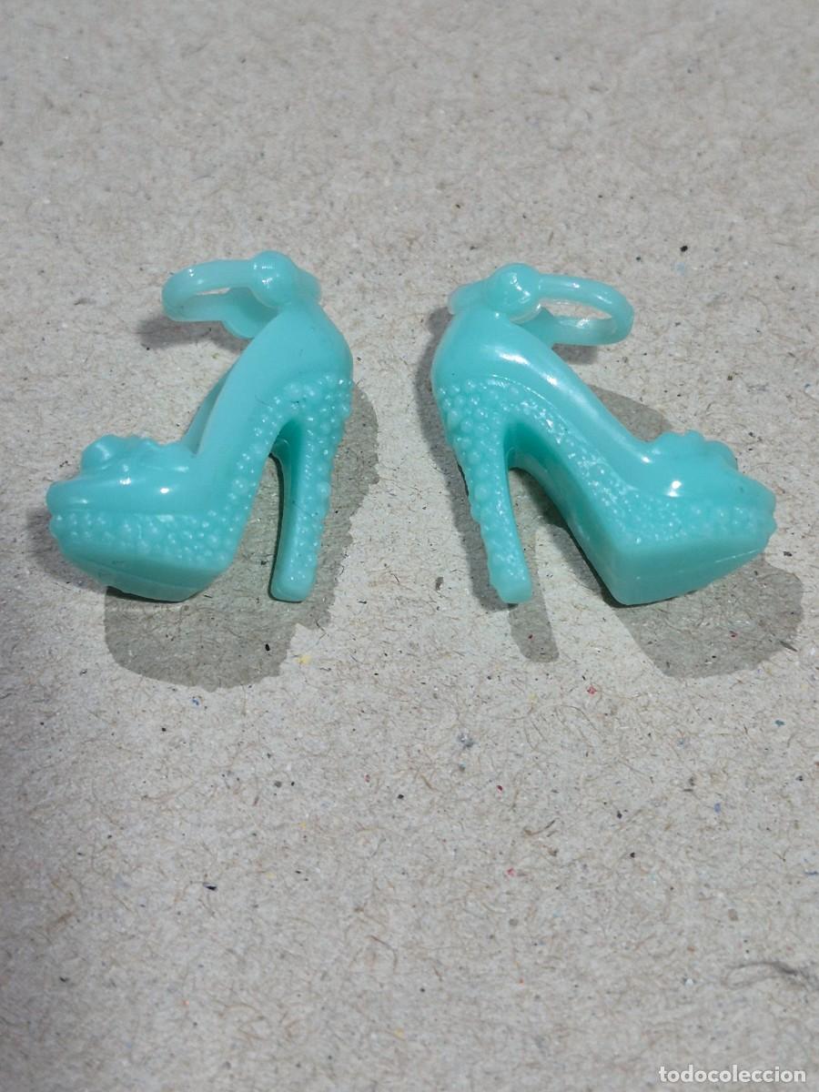 Barbie y Ken: Zapatos validos barbie - Foto 1