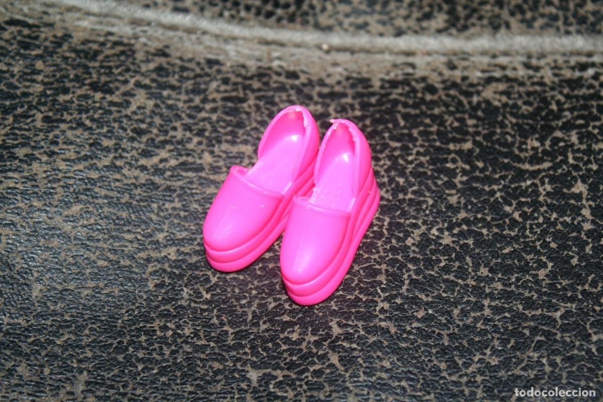 Barbie y Ken: mu&ntilde;eca barbie zapatos - Foto 1