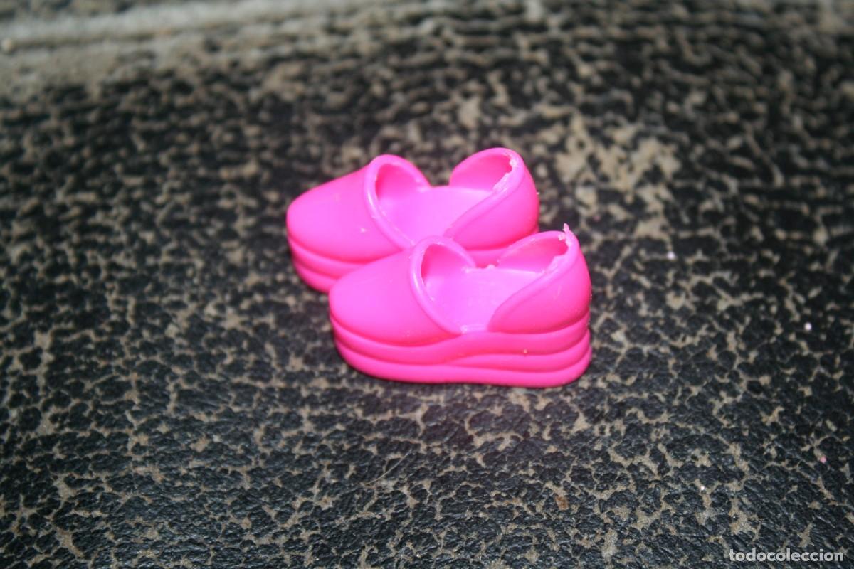 Barbie y Ken: mu&ntilde;eca barbie zapatos - Foto 2