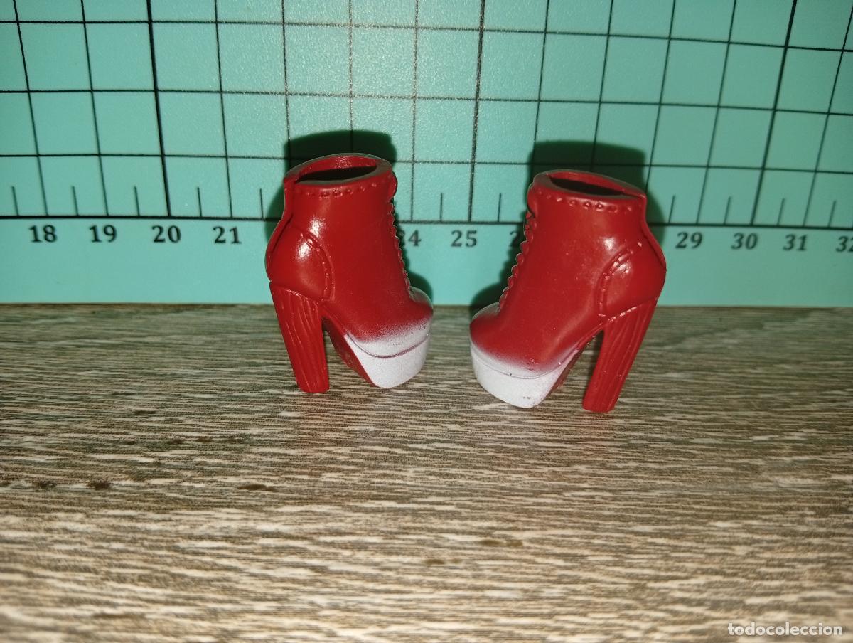 Barbie y Ken: Zapatos botas de mu&ntilde;eca Barbie - Foto 2