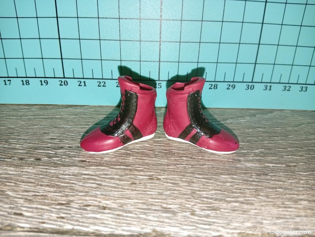 Barbie y Ken: Zapatos de mu&ntilde;eca Barbie - Foto 1