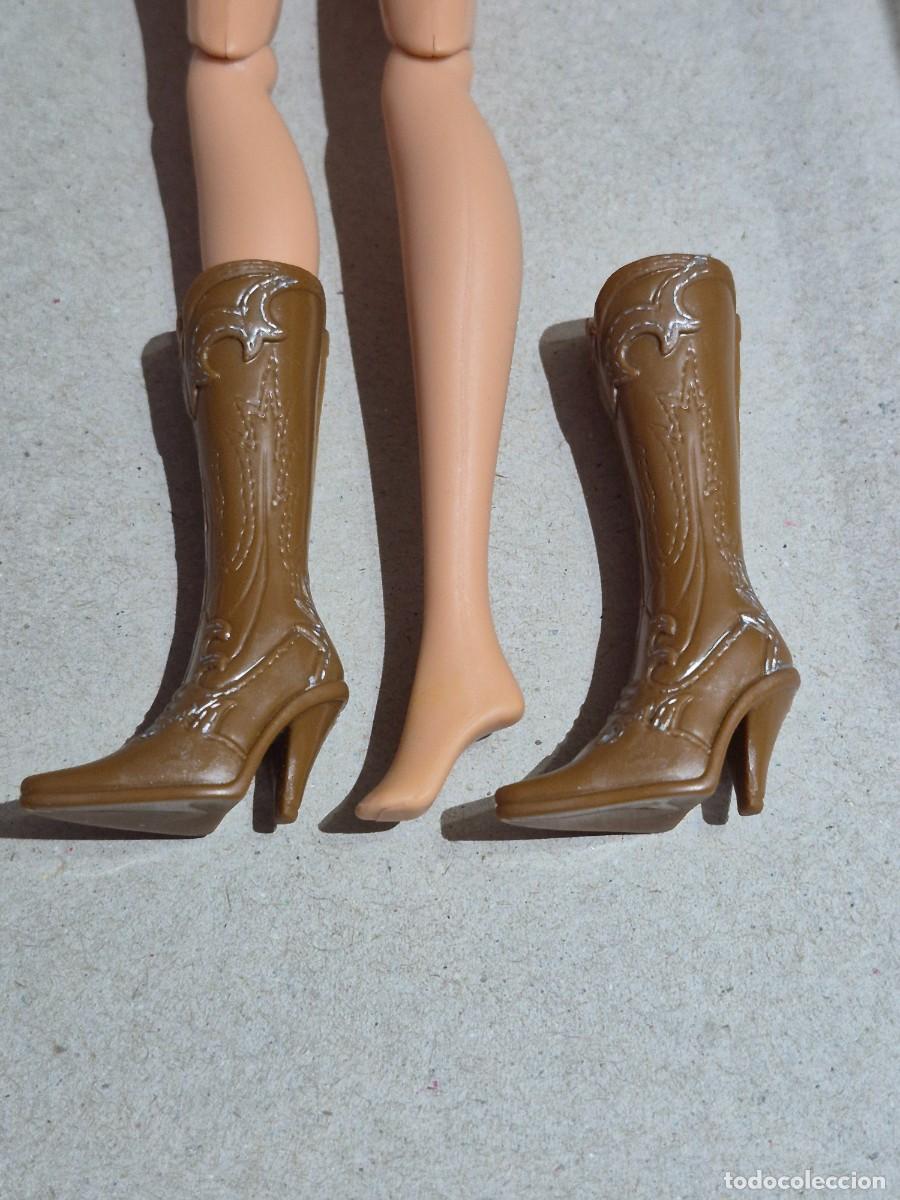 Barbie y Ken: Botas barbie morrones - Foto 1