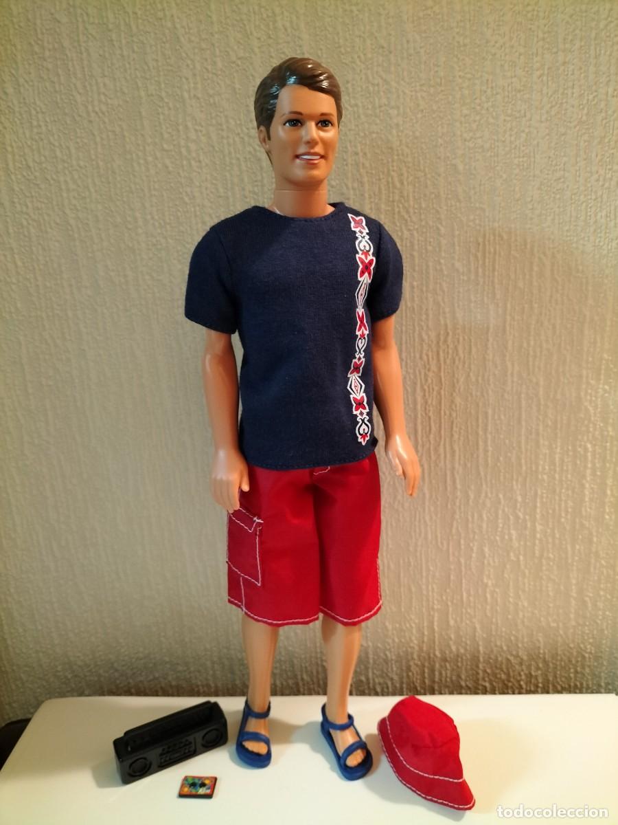 Barbie e Ken: De Barbie, Ken antiguo con traje de verano de Fashion Avenue