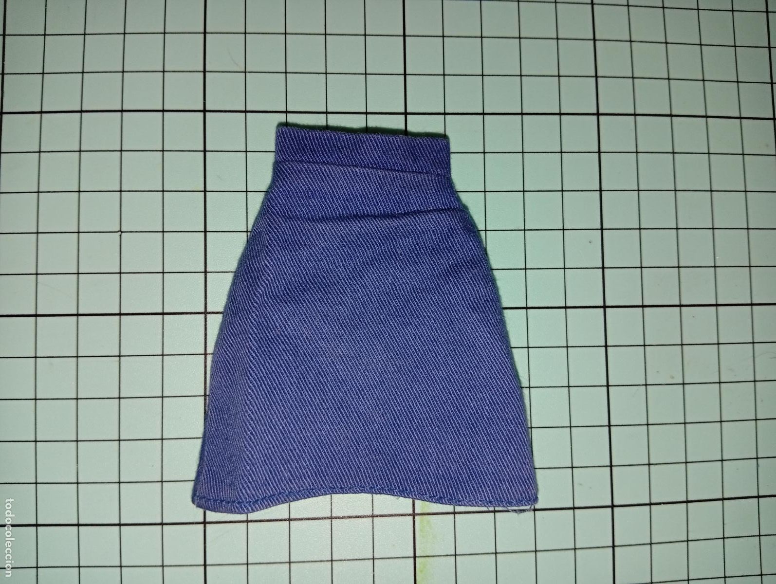 Barbie y Ken: Falda de mu&ntilde;eca Barbie